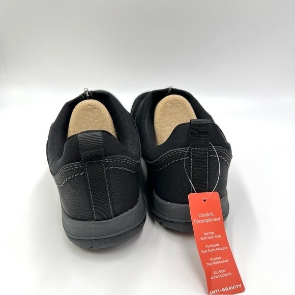 NEW Easy Spirit Womens Size 7.5 Cave Black Leather Comfort Sneakers Shoes‎ - Picture 6 of 9